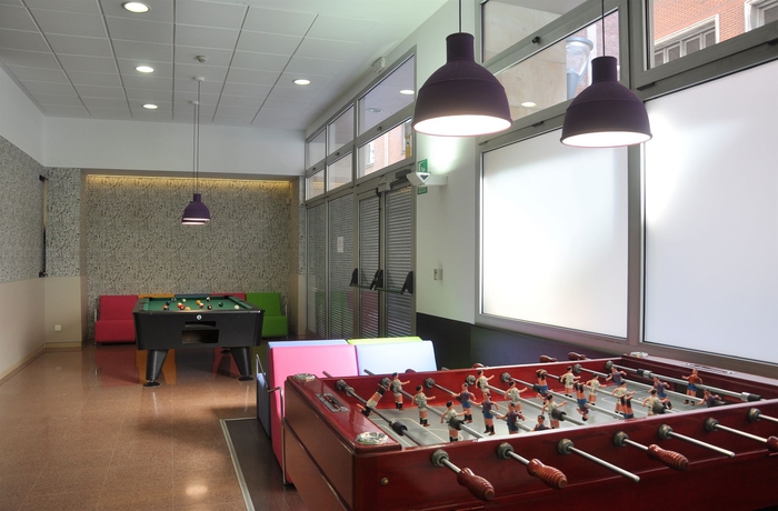 Imagen de los interiores del Residencia Blas De Otero. Foto 6