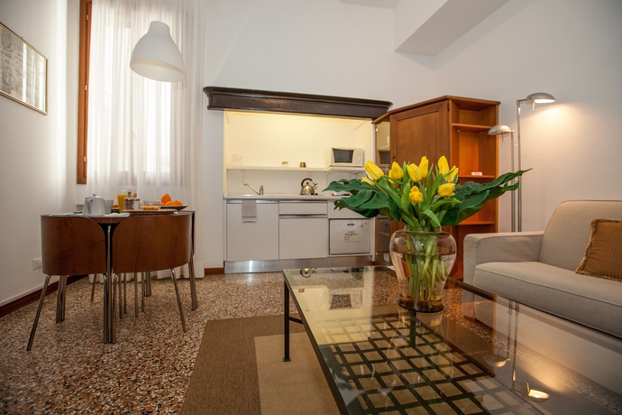 Imagen de los interiores del Residencia Ca' Foscolo Residence. Foto 12