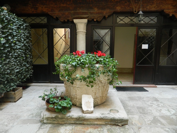 Imagen de los interiores del Residencia Ca' Foscolo Residence. Foto 14