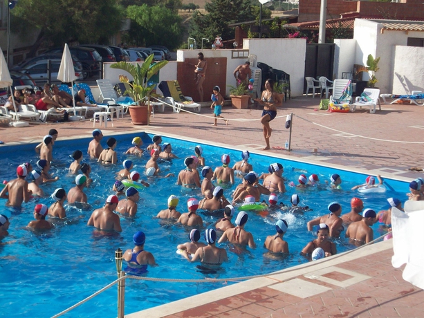 Imagen de la piscina del Residencia Costa Makauda Residence. Foto 10