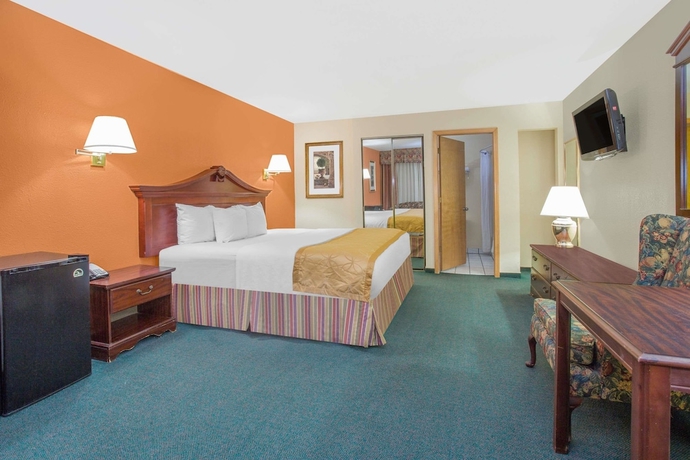 Imagen de la habitación del Residencia Days Inn and Suites By Wyndham Red Rock-gallup. Foto 14