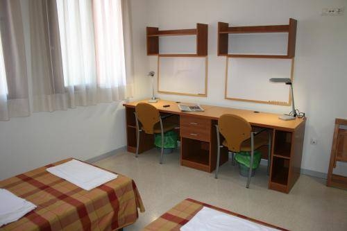 Imagen general del Residencia De Estudiantes Fernando Villalon. Foto 2