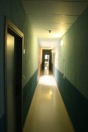 Imagen general del Residencia De Estudiantes Fernando Villalon. Foto 8