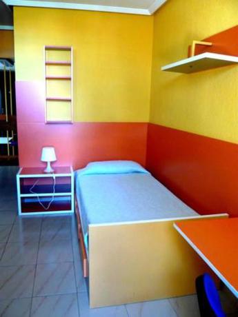 Imagen de la habitación del Residencia Diego Martinez. Foto 16