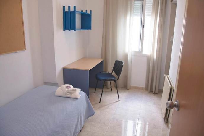 Imagen de la habitación del Residencia Estudiantes Cádiz Centro. Foto 5