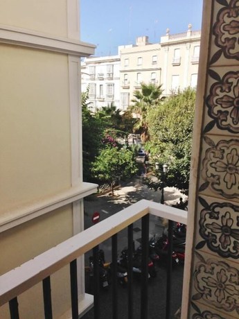 Imagen de la habitación del Residencia Estudiantes Cádiz Centro. Foto 8