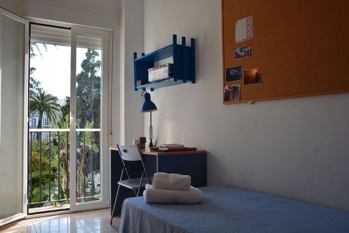Imagen de la habitación del Residencia Estudiantes Cádiz Centro. Foto 14