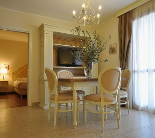 Imagen de los interiores del Residencia Foresteria Corte Canai. Foto 10