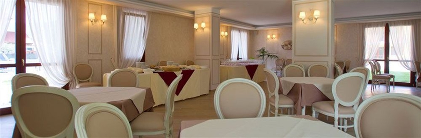 Imagen del bar/restaurante del Residencia Foresteria Corte Canai. Foto 2