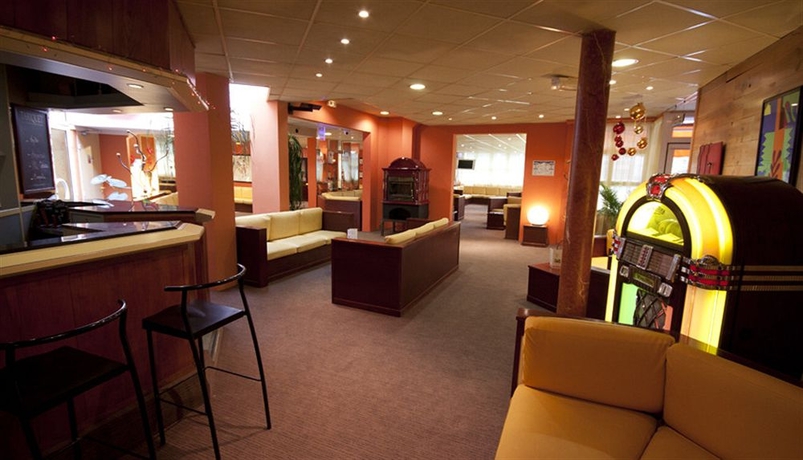 Imagen de los interiores del Residencia Garden and City Cauterets Balneo. Foto 11