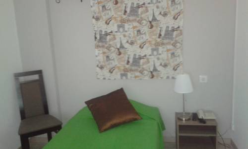 Imagen de la habitación del Residencia Hostel Paris. Foto 5