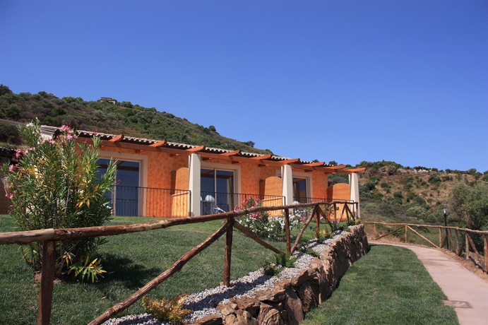 Imagen de los exteriores del Residencia Hotel Pedra Ruja. Foto 13