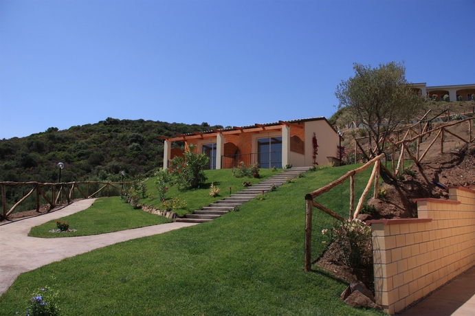 Imagen de los exteriores del Residencia Hotel Pedra Ruja. Foto 14