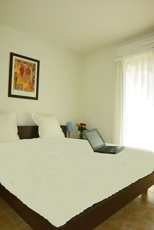 Imagen de la habitación del Residencia Les Jardins d'Elisa Apparthotel. Foto 2
