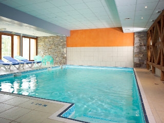 Imagen de la piscina del Residencia Les Valmonts. Foto 3