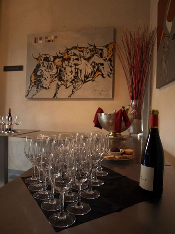 Imagen del bar/restaurante del Residencia Odalys City Nîmes Le Cheval Blanc. Foto 3