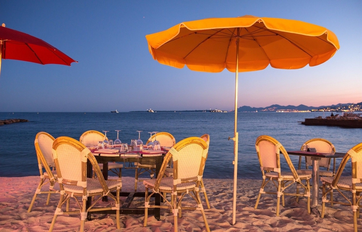 Imagen del bar/restaurante del Residencia Pierre and Vacances Résidence La Rostagne. Foto 6