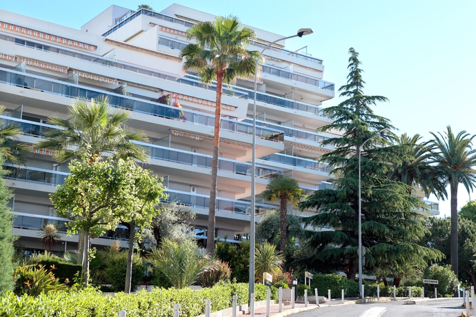 Imagen general del Residencia Pierre and Vacances Résidence La Rostagne. Foto 5