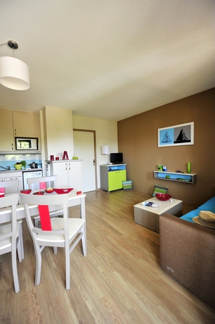 Imagen de los interiores del Residencia Pierre and Vacances R&eacute;sidence Les Jardins Ombrag&eacute;s. Foto 14