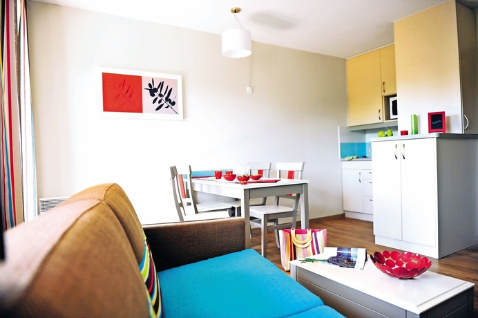 Imagen de los interiores del Residencia Pierre and Vacances R&eacute;sidence Les Jardins Ombrag&eacute;s. Foto 15