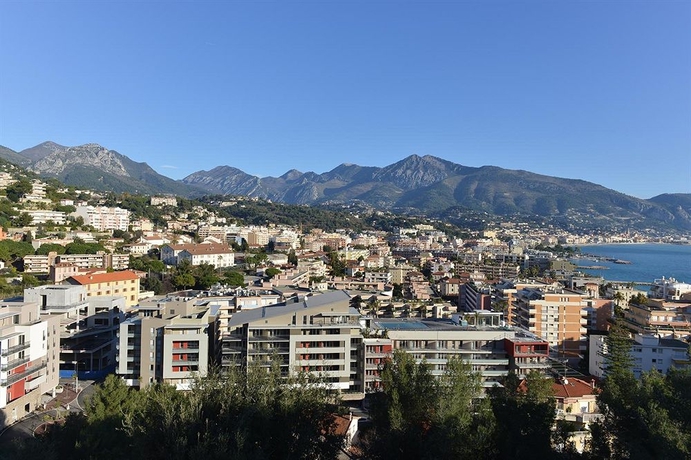 Imagen de los exteriores del Residencia Pierre and Vacances Residence Premium Julia Augusta. Foto 3