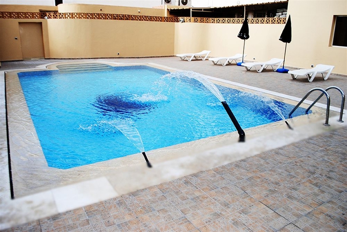Imagen de la piscina del Residencia Résidence Hôtelière Fleurie. Foto 14