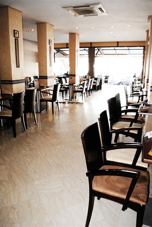 Imagen del bar/restaurante del Residencia Résidence Hôtelière Fleurie. Foto 3