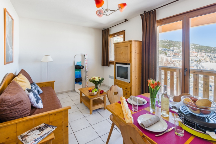 Imagen de los interiores del Residencia Résidence Lagrange Vacances Prat De Lis. Foto 9