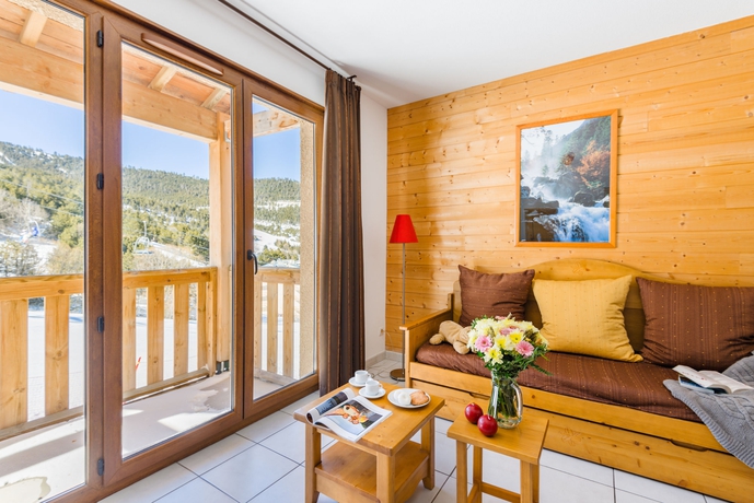 Imagen de los interiores del Residencia Résidence Lagrange Vacances Prat De Lis. Foto 12