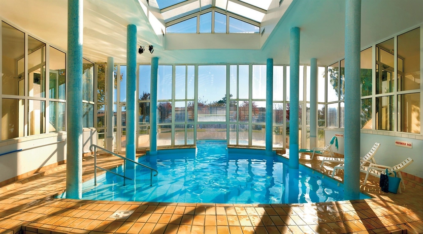 Imagen de la piscina del Residencia Résidence Le Palais Des Gouverneurs Pierre and Vacances. Foto 7