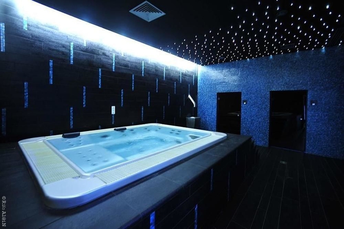 Imagen de la piscina del Residencia Résidence Ôtelia - Gestetud. Foto 15