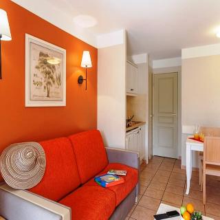 Imagen de los interiores del Residencia R&eacute;sidence Pierre and Vacances Le Hameau De La Pin&egrave;de. Foto 17