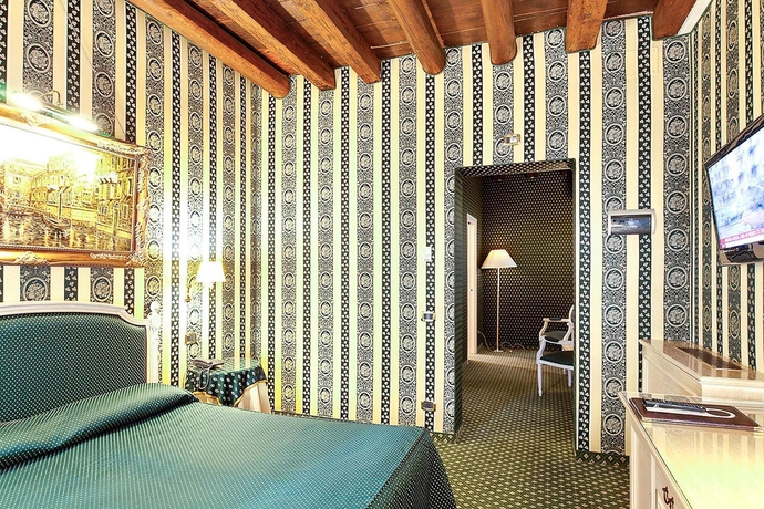 Imagen de los exteriores del Residencia Relais Piazza San Marco. Foto 8