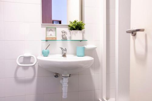 Imagen de la habitación del Residencia Resa Tom&aacute;s Alfaro Fournier. Foto 20