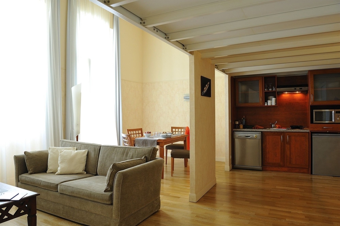Imagen de los interiores del Residencia Residence Pierre Et Vacances Saint Goustan. Foto 4