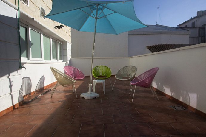 Imagen de los exteriores del Residencia Residencia Universitaria Alboran. Foto 13