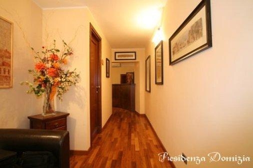 Imagen general del Residencia Residenza Domizia- Guest House. Foto 3