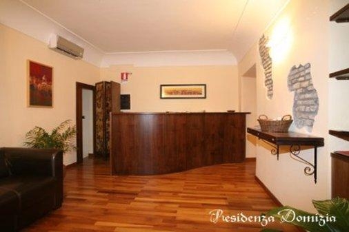 Imagen de los interiores del Residencia Residenza Domizia- Guest House. Foto 16