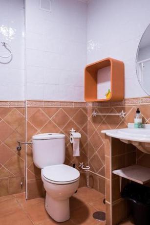 Imagen de la habitación del Residencia Sin Lujo. Foto 13