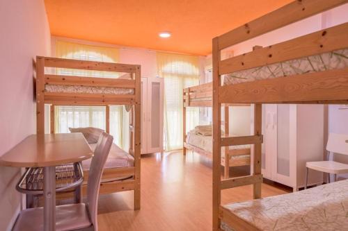 Imagen de la habitación del Residencia Sin Lujo. Foto 16