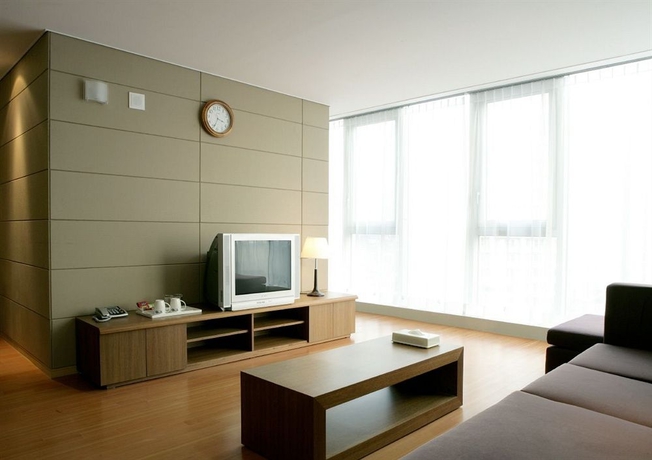 Imagen de los interiores del Residencia Sinchon Casaville Residence. Foto 11