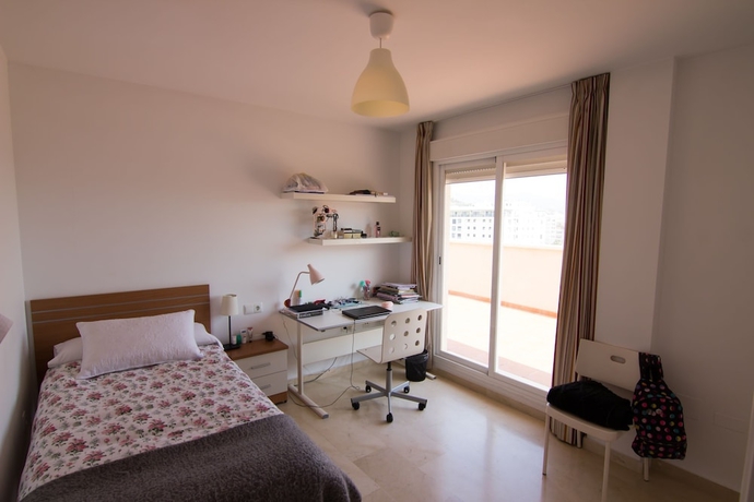 Imagen de la habitación del Residencia Universitaria Alfil. Foto 4