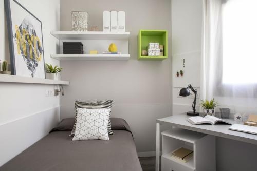 Imagen de la habitación del Residencia Universitaria Barcelona Diagonal. Foto 7