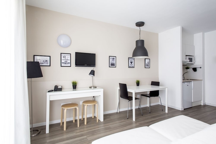 Imagen de la habitación del Residencia Universitaria Campus Del Mar. Foto 2