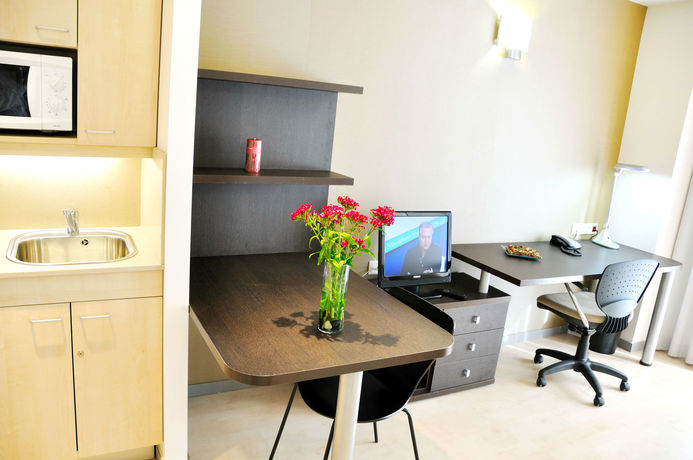 Imagen de los exteriores del Residencia Universitaria Damià Bonet - Campus Accommodation. Foto 15