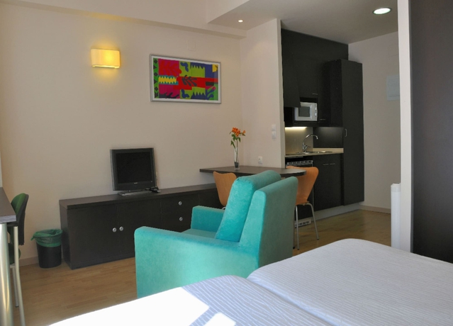 Imagen de la habitación del Residencia Universitaria Erasmo. Foto 13