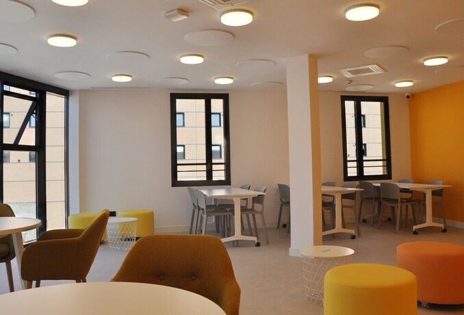 Imagen de la habitación del Residencia Universitaria Resa Málaga Centro. Foto 18