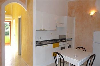 Imagen de la habitación del Resort Capo Ceraso Family. Foto 5