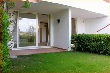 Imagen de los exteriores del Resort Capo Ceraso Family. Foto 14