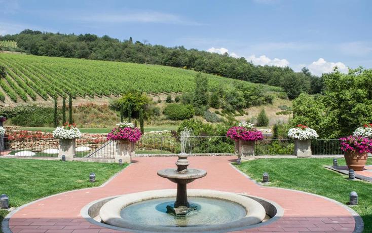 Imagen de los exteriores del Resort Hotel Villa Campomaggio. Foto 15